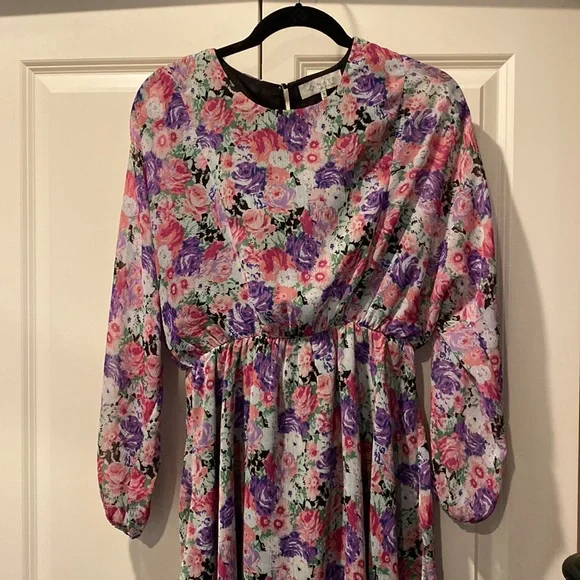 Wayf Long Sleeve Floral Print Mini Dress. Size S. Purple/Pink. Batwing Sleeve. - Picture 4 of 9